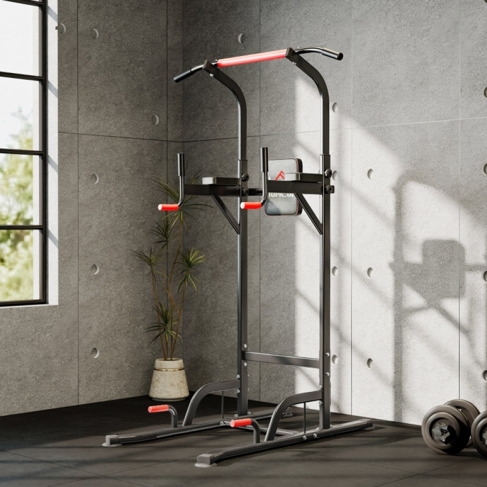 Kompakte Fitnessstation für Zuhause mit Rücken- und Ellenbogenpolster.