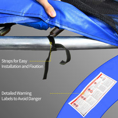 Nahaufnahme: Hand befestigt die blaue Unterseite mit Bändern am Rahmen ("Straps for Easy Installation").