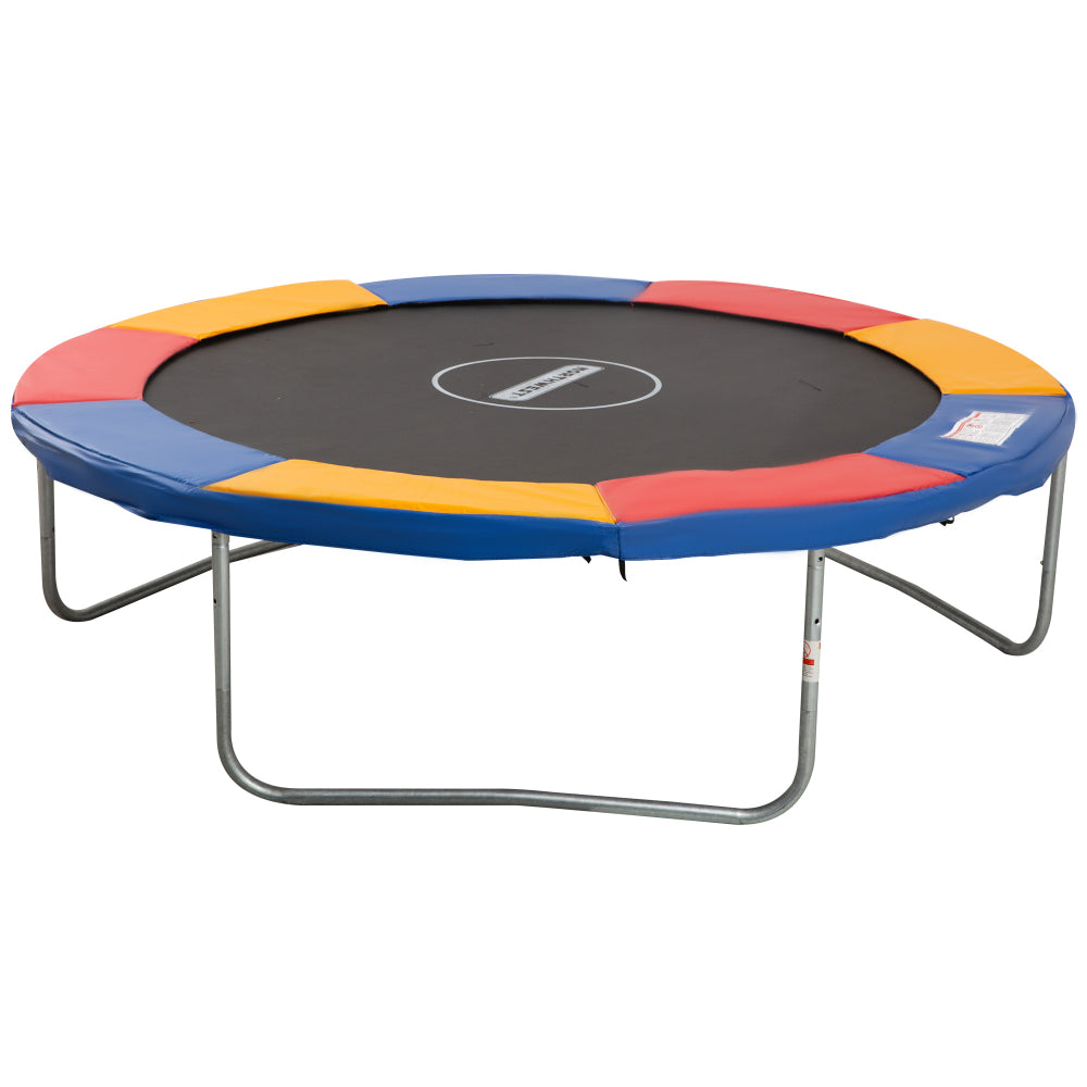 Bunte Trampolin-Randabdeckung (Ø 305 cm) in Rot, Gelb und Blau isoliert auf weißem Hintergrund.