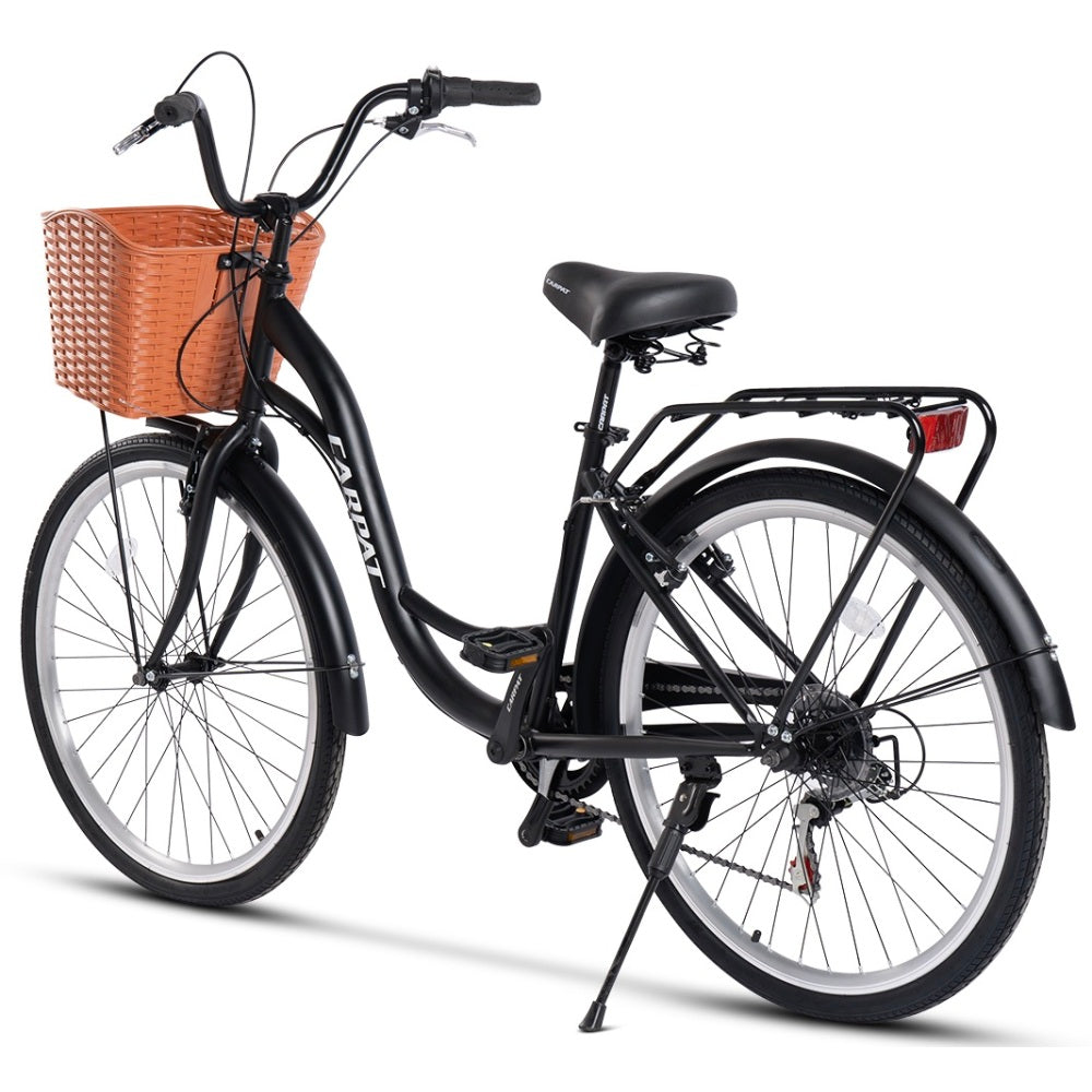 City Bike mit montiertem Gepäckträger, Schutzblechen und Reflektoren.