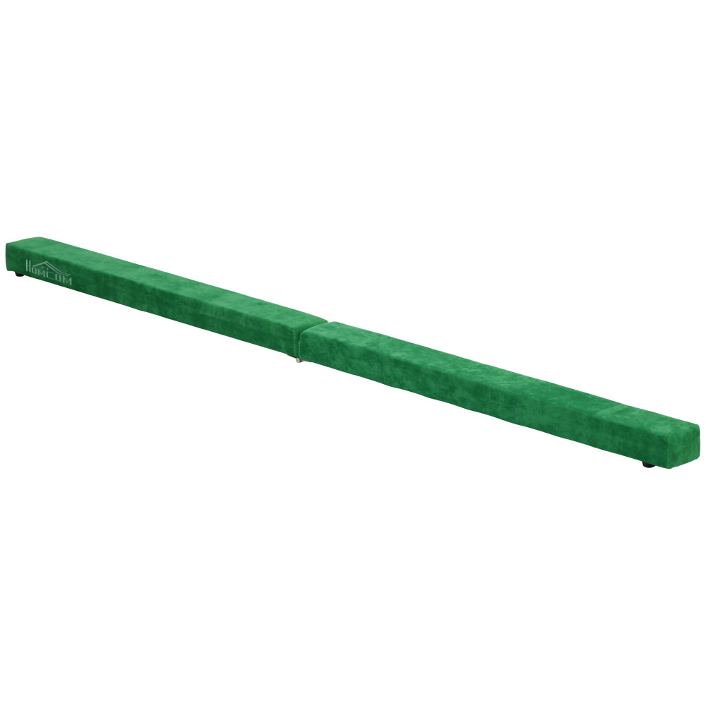 Der faltbare Schwebebalken in der Farbe Grün, ideal für das Turntraining zu Hause.