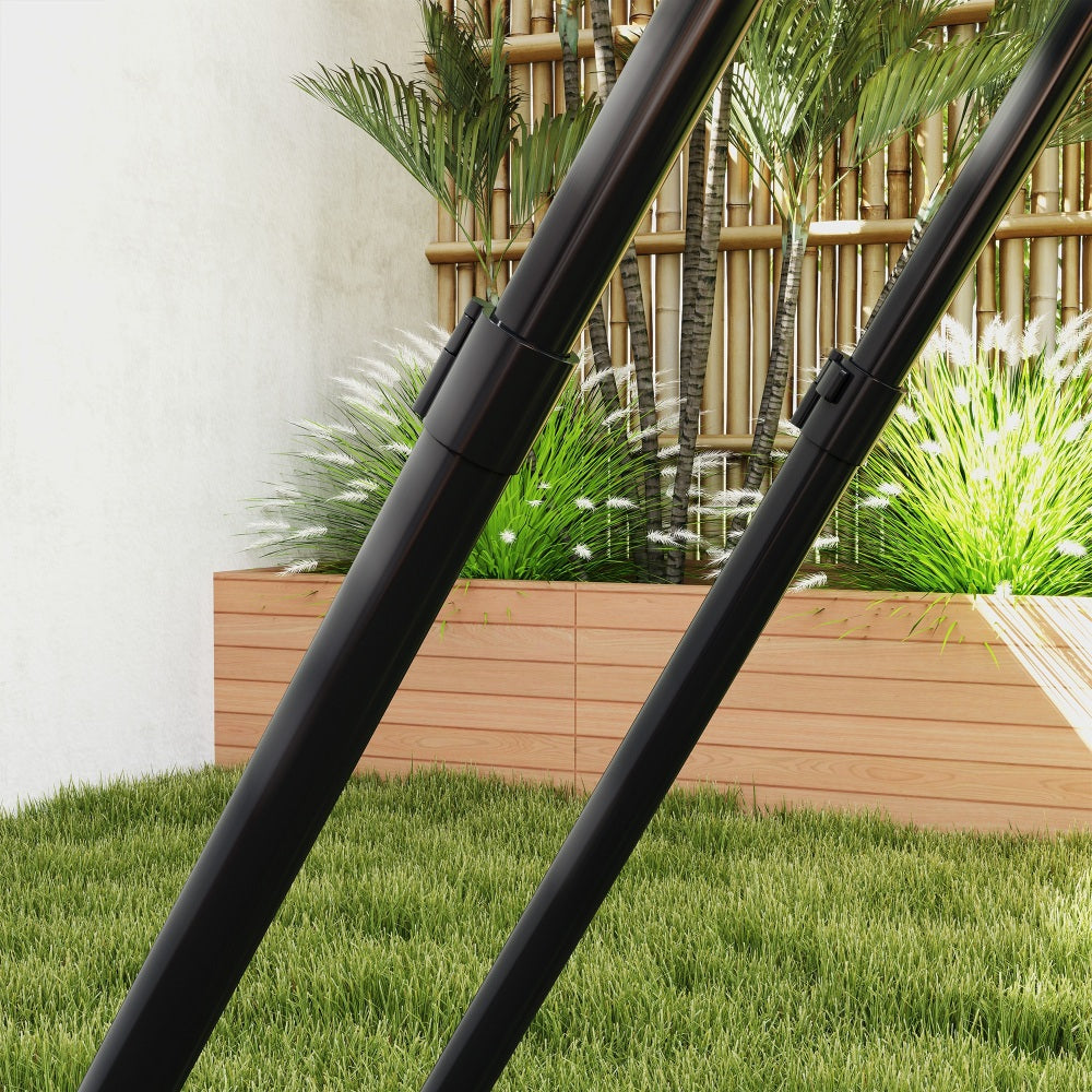 Nahaufnahme der verstellbaren Stützstange am schwarzen Metallrahmen.