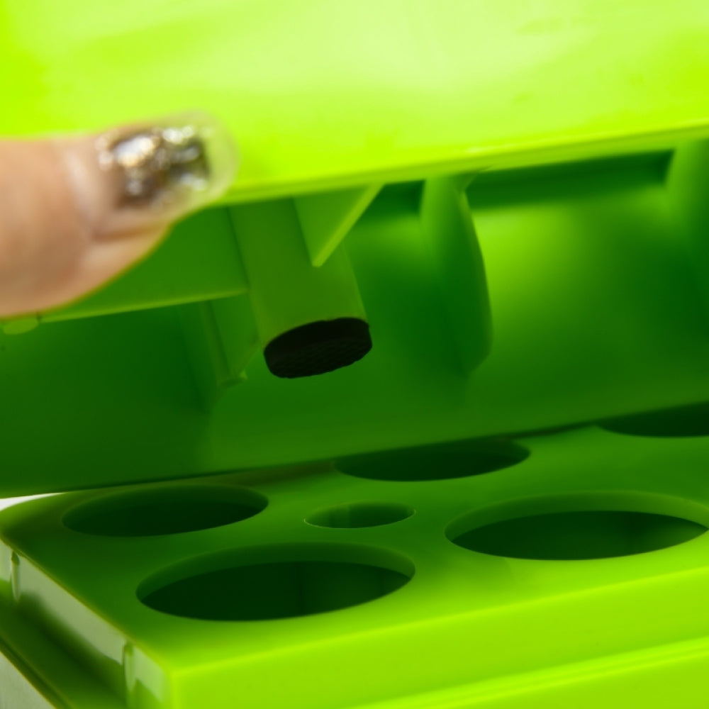 Unterseite des Steppers mit integrierter Aufbewahrung für die Erhöhungen