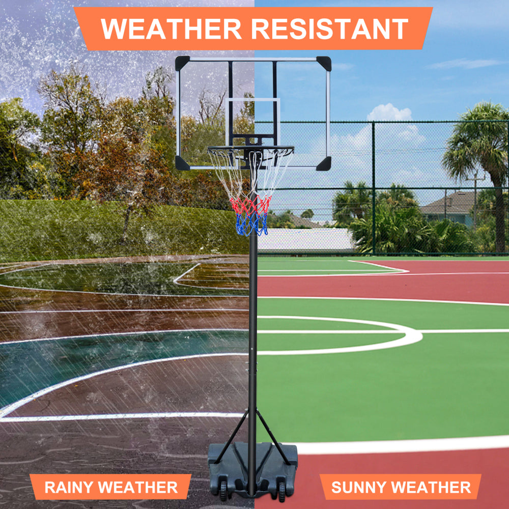 Vergleichsbild zeigt die Beständigkeit des Basketballkorbs bei Regenwetter und Sonnenschein.